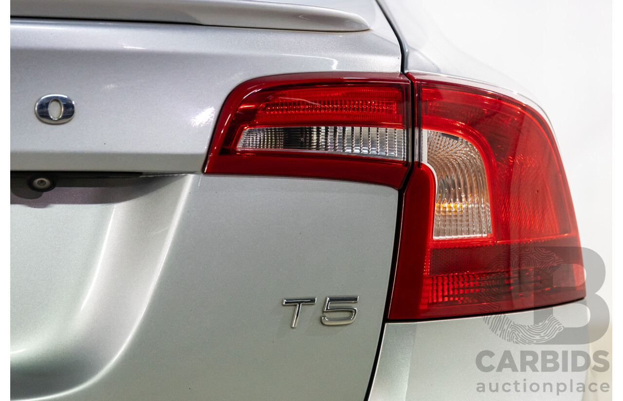 9/2015 Volvo S60 T5 R-Design F MY16 4d Sedan Electric Silver Metallic Turbo 2.0L