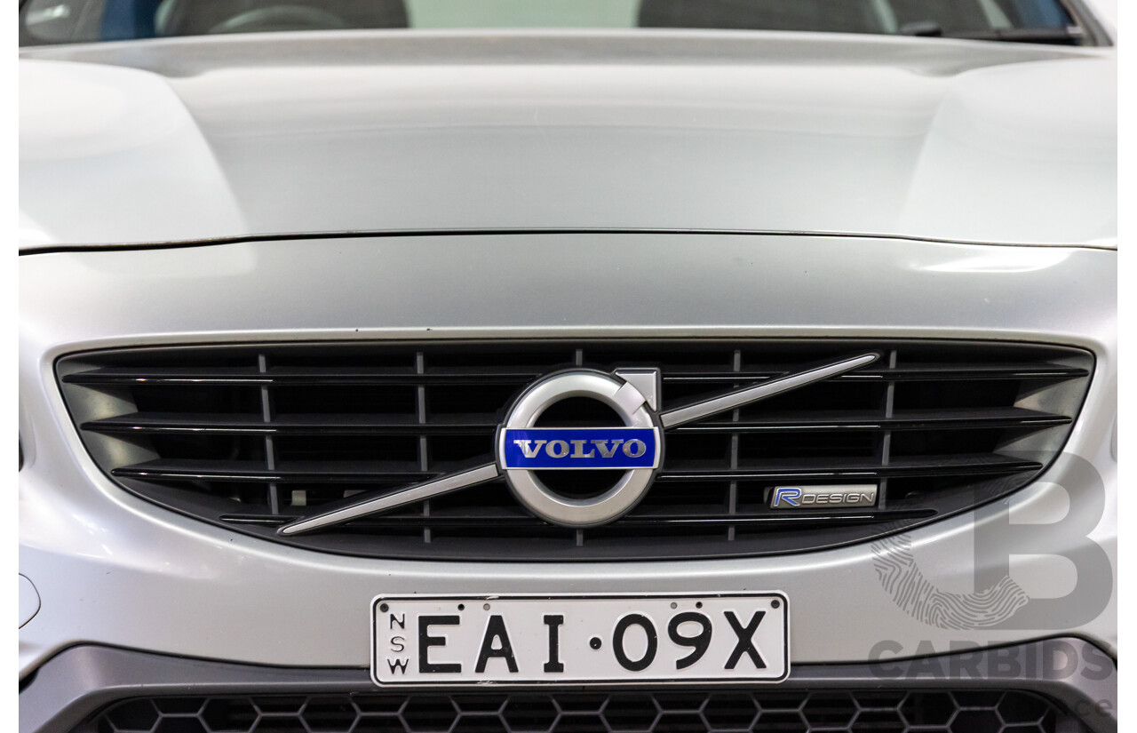 9/2015 Volvo S60 T5 R-Design F MY16 4d Sedan Electric Silver Metallic Turbo 2.0L