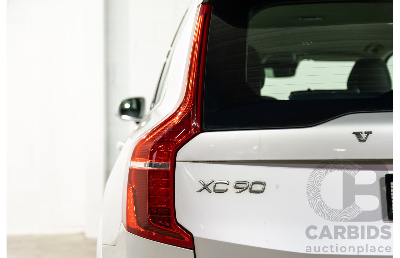 02/2018 Volvo XC90 D5 Momentum (AWD) 256 MY18 4d Wagon Bright Silver Metallic Turbo Diesel 2.0L