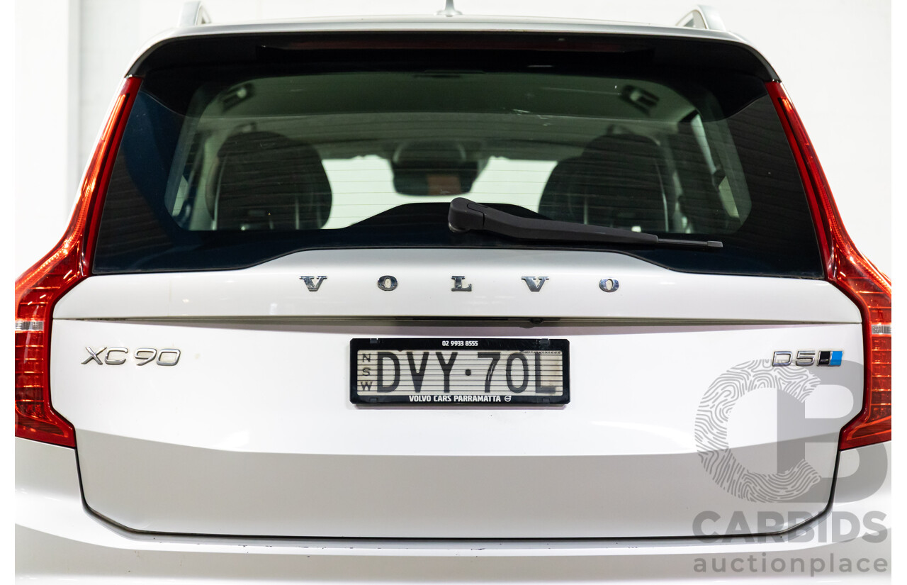 02/2018 Volvo XC90 D5 Momentum (AWD) 256 MY18 4d Wagon Bright Silver Metallic Turbo Diesel 2.0L