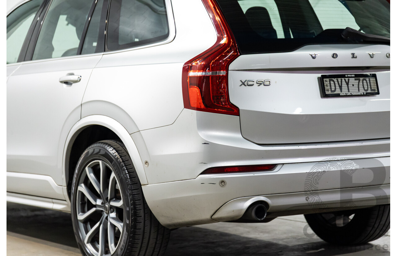 02/2018 Volvo XC90 D5 Momentum (AWD) 256 MY18 4d Wagon Bright Silver Metallic Turbo Diesel 2.0L