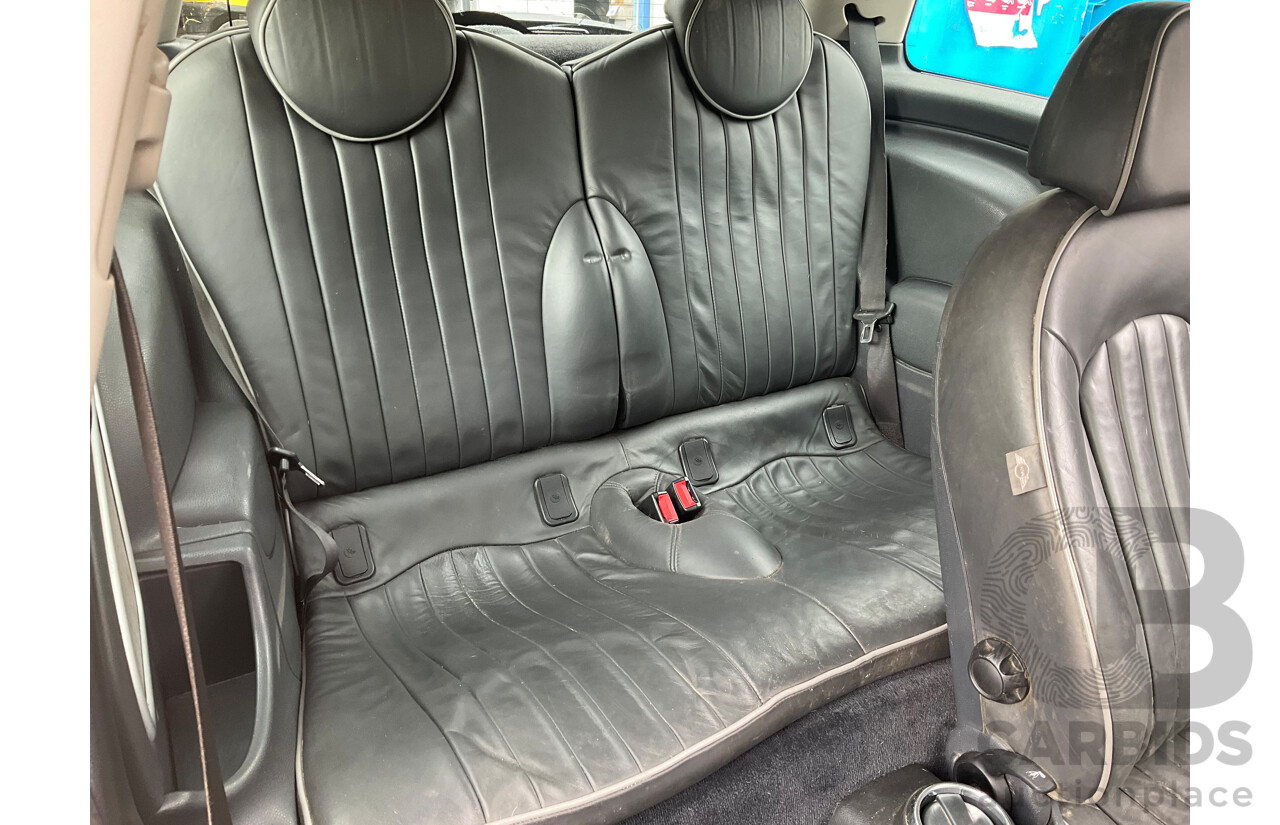 Mini R50 2006 Interior 6/2006 Mini Cooper Park Lane R50 - Lot 1646475 | CARBIDS