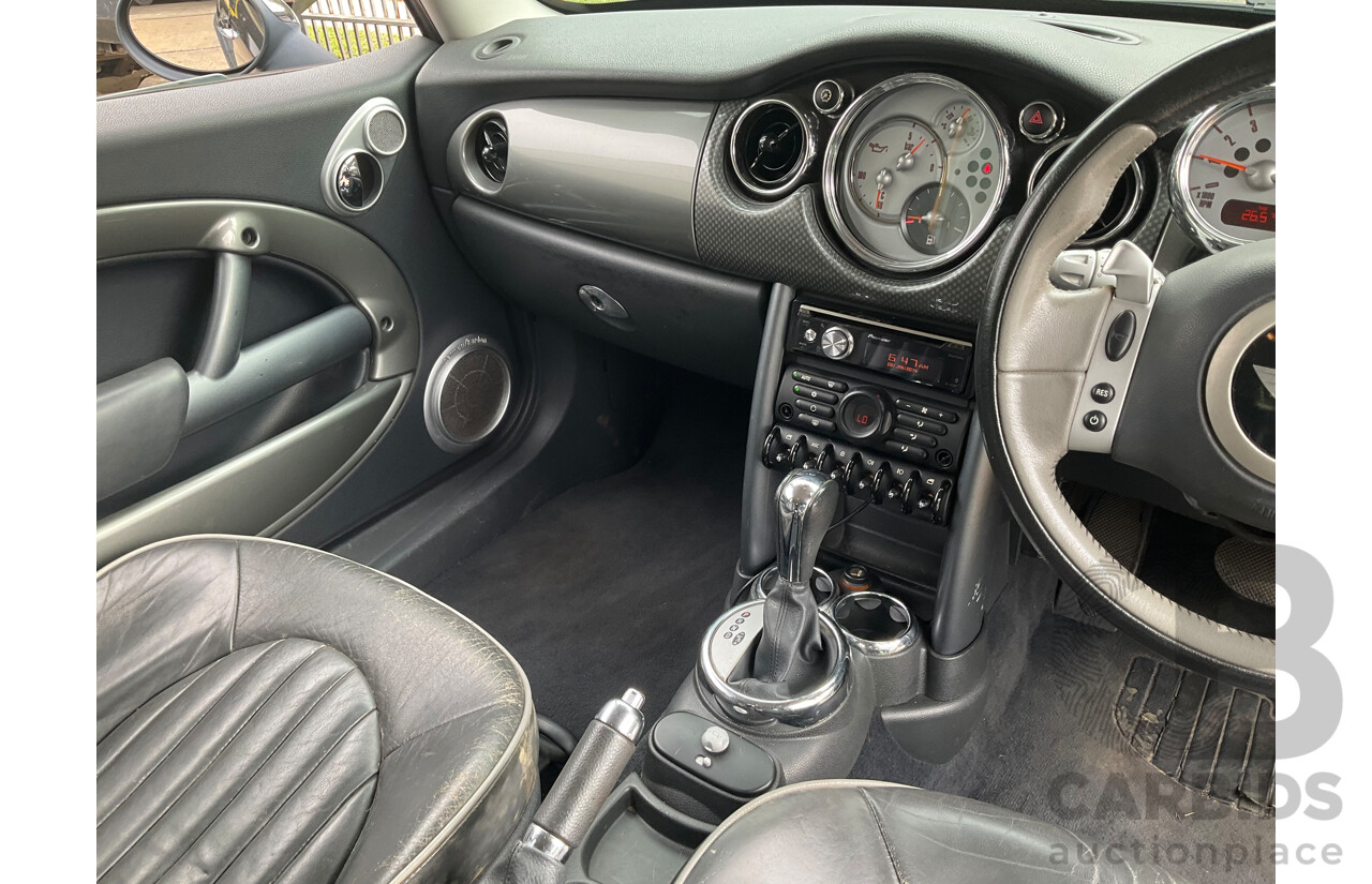 Mini R50 2006 Interior 6/2006 Mini Cooper Park Lane R50 - Lot 1646475 | CARBIDS
