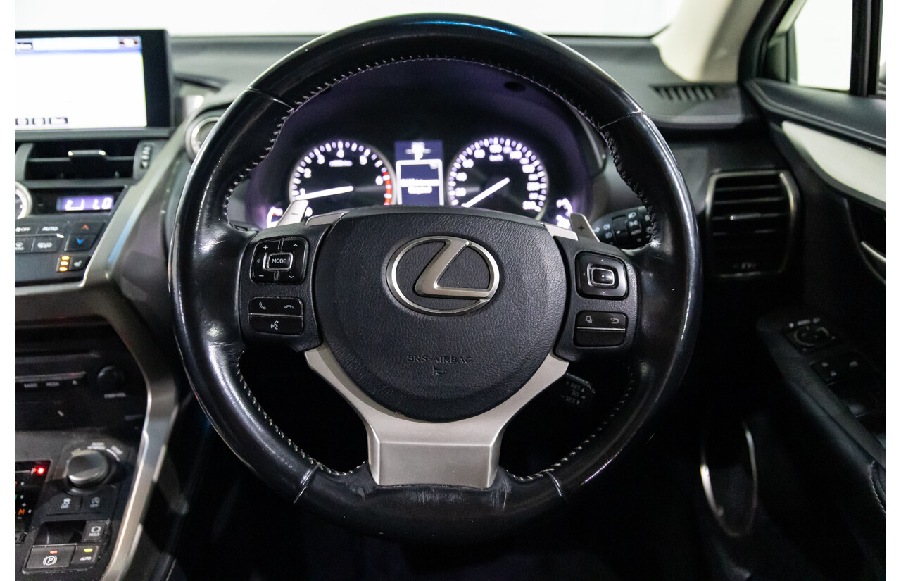 06/2017 Lexus NX200t Luxury (FWD) AGZ10R 4d Wagon Obsidian Black Turbo 2.0L