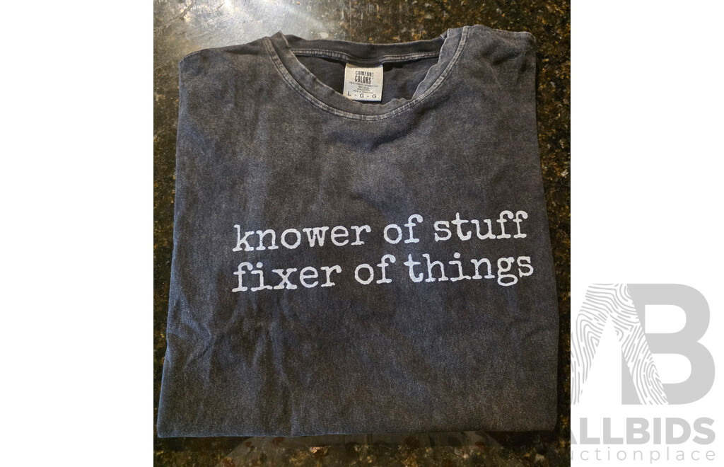 Men's Large T-shirt with Logo