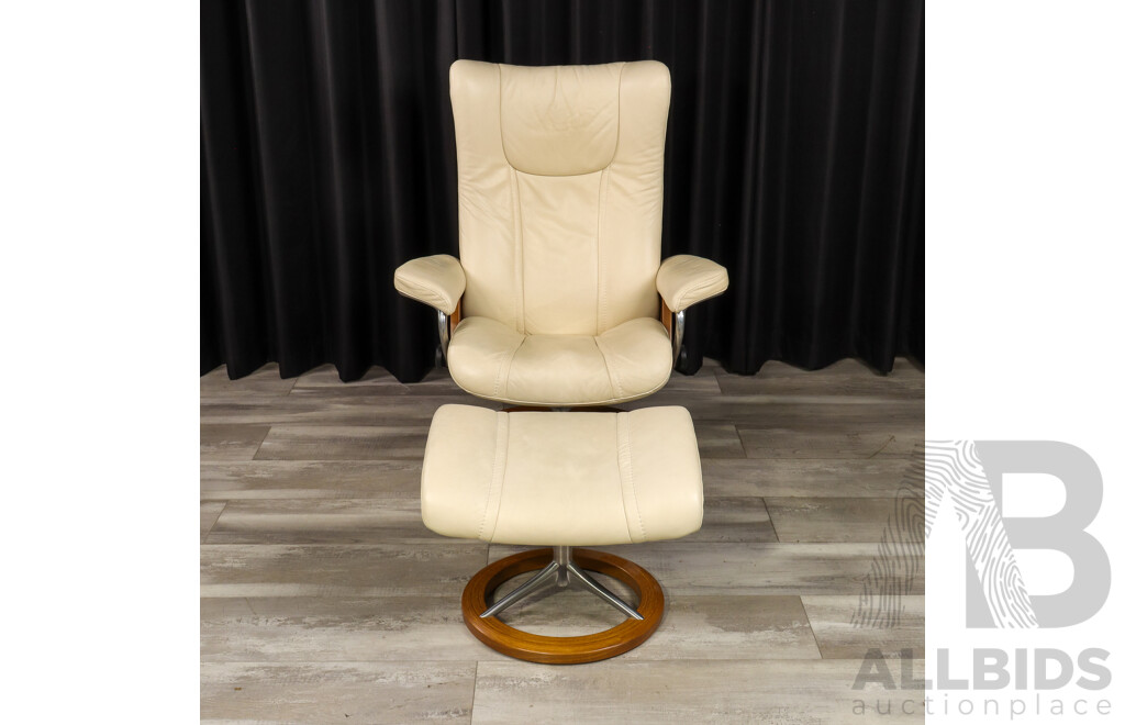 Stressless White Leather Recliner and Footstool by Ekornes, Norway