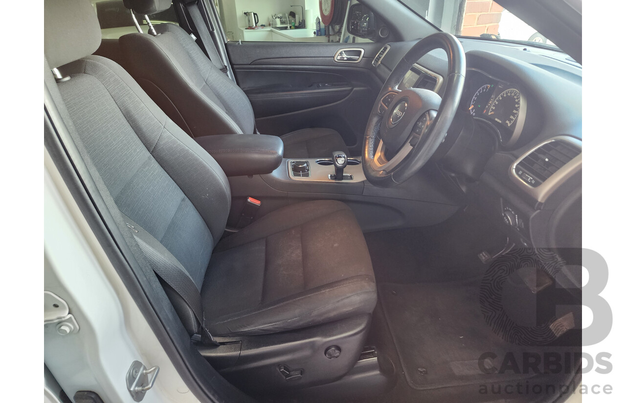 4/2015 Jeep Grand Cherokee Laredo (4x4) WK MY15 4d Wagon White 3.6L