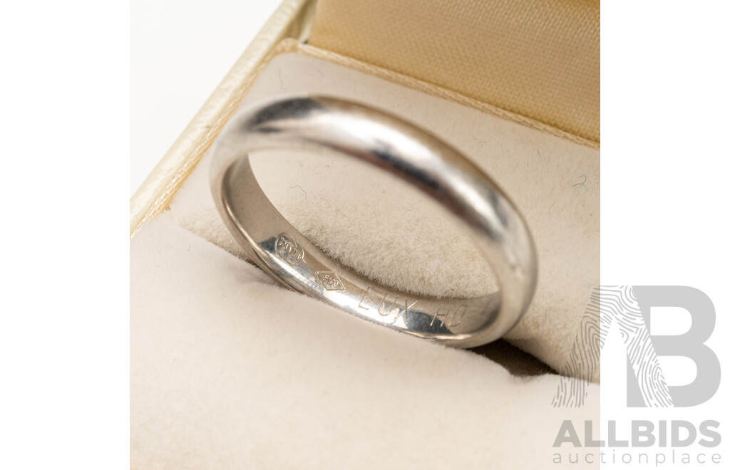 Men's 950 Platinum Wedder - Size S