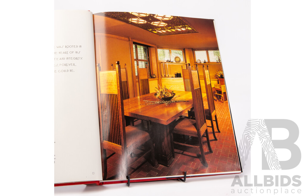 the Wright Style - Interiors of Frank Lloyd Write by Carla Lind