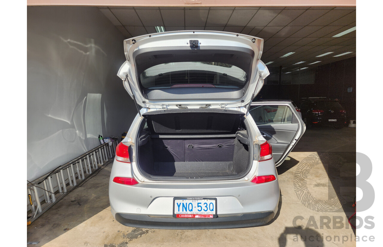 9/2017 Hyundai i30 Active PD MY17 5d Hatchback Silver 1.8L