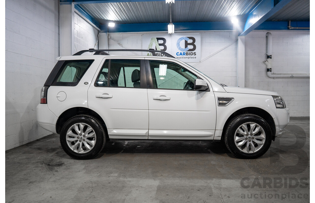 2/2014 Land Rover Freelander 2 TD4 SE (4x4) LF MY14 4d Wagon Fuji White Turbo Diesel 2.2L