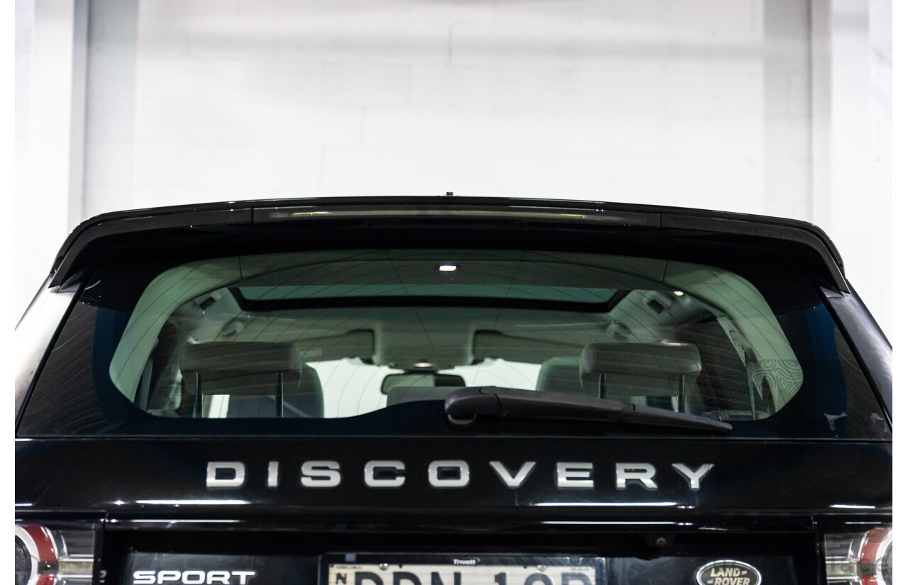 01/2016 Land Rover Discovery Sport Td4 HSE (AWD) LC MY16.5 4d Wagon Santorini Black Metallic Turbo Diesel 2.2L - 7 Seater
