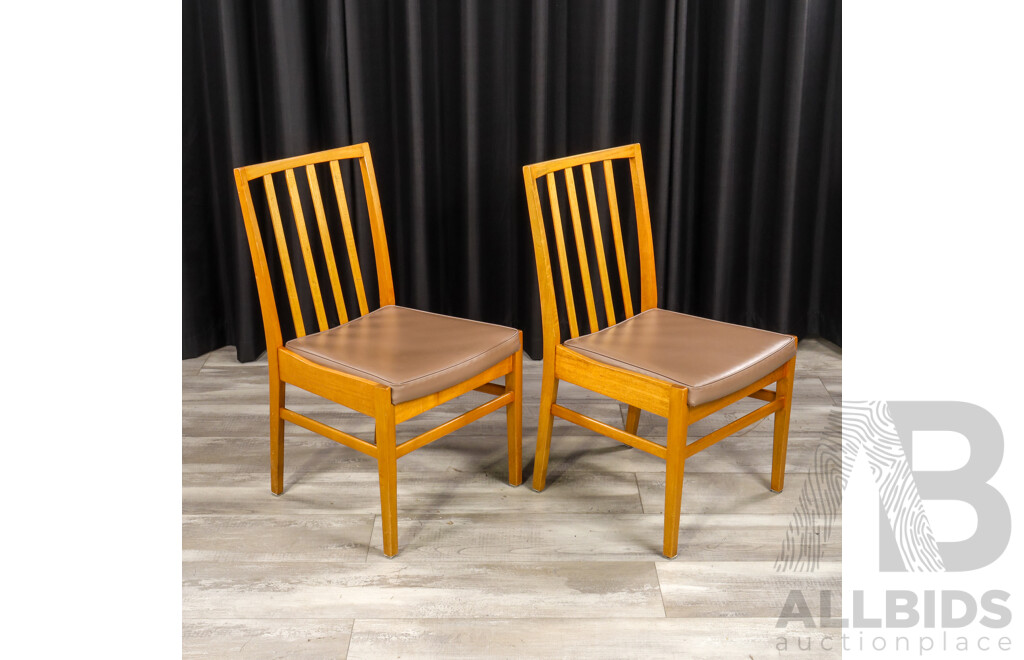Pair of Maple Splat Back Dining Chairs by Fred Ward for Kees Westra