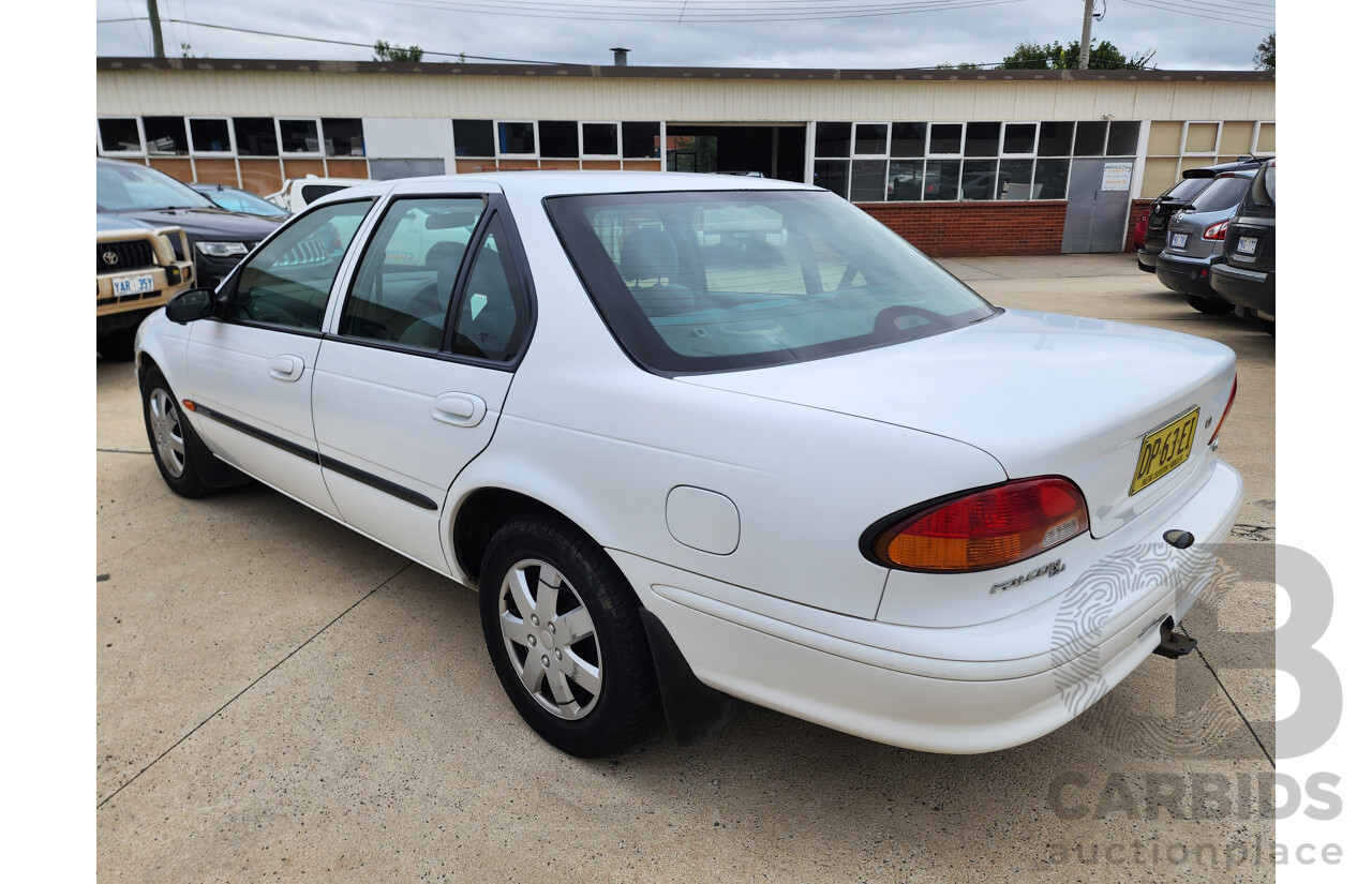 5/1997 Ford Falcon GLi EL 4d Sedan White 4.0L
