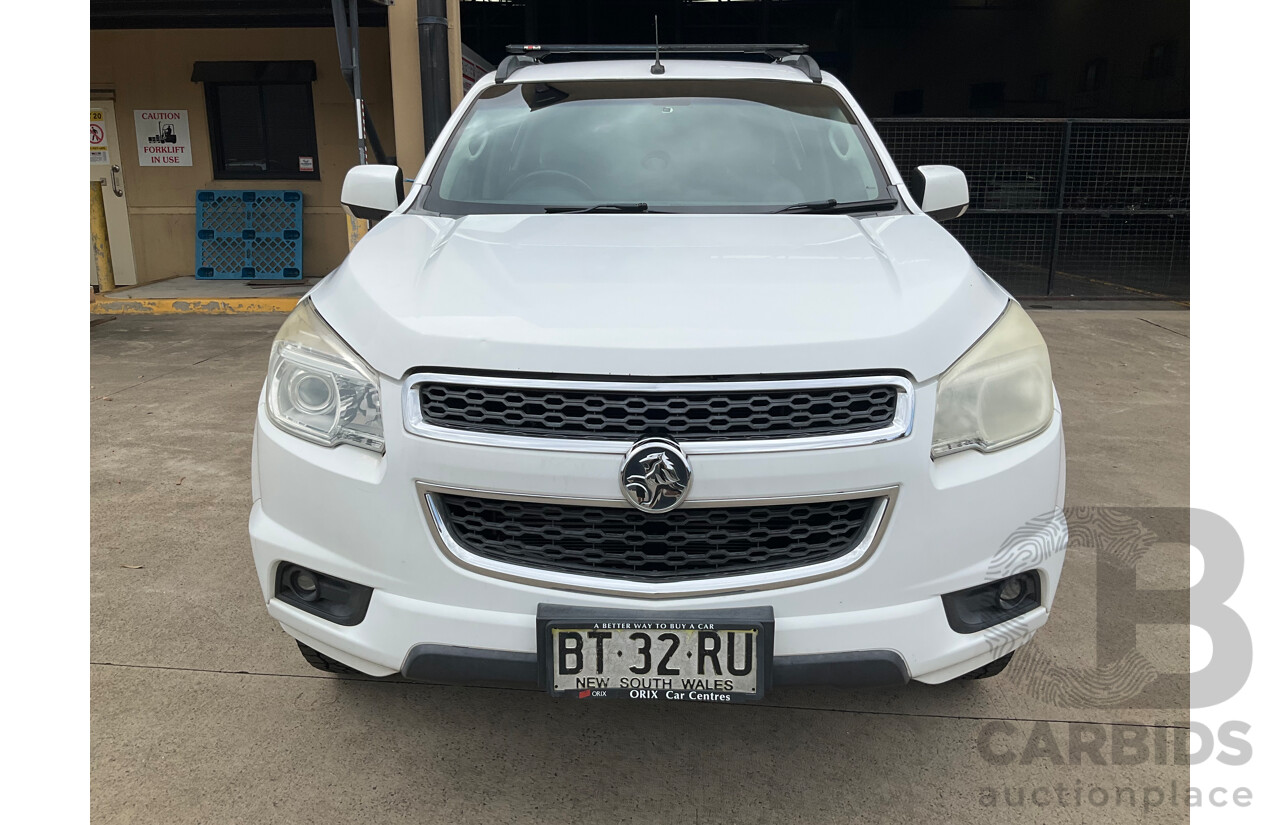 12/2012 Holden Colorado 7 LT (4x4) RG 4d Wagon Summit White Turbo Diesel 2.8L - 7 Seater