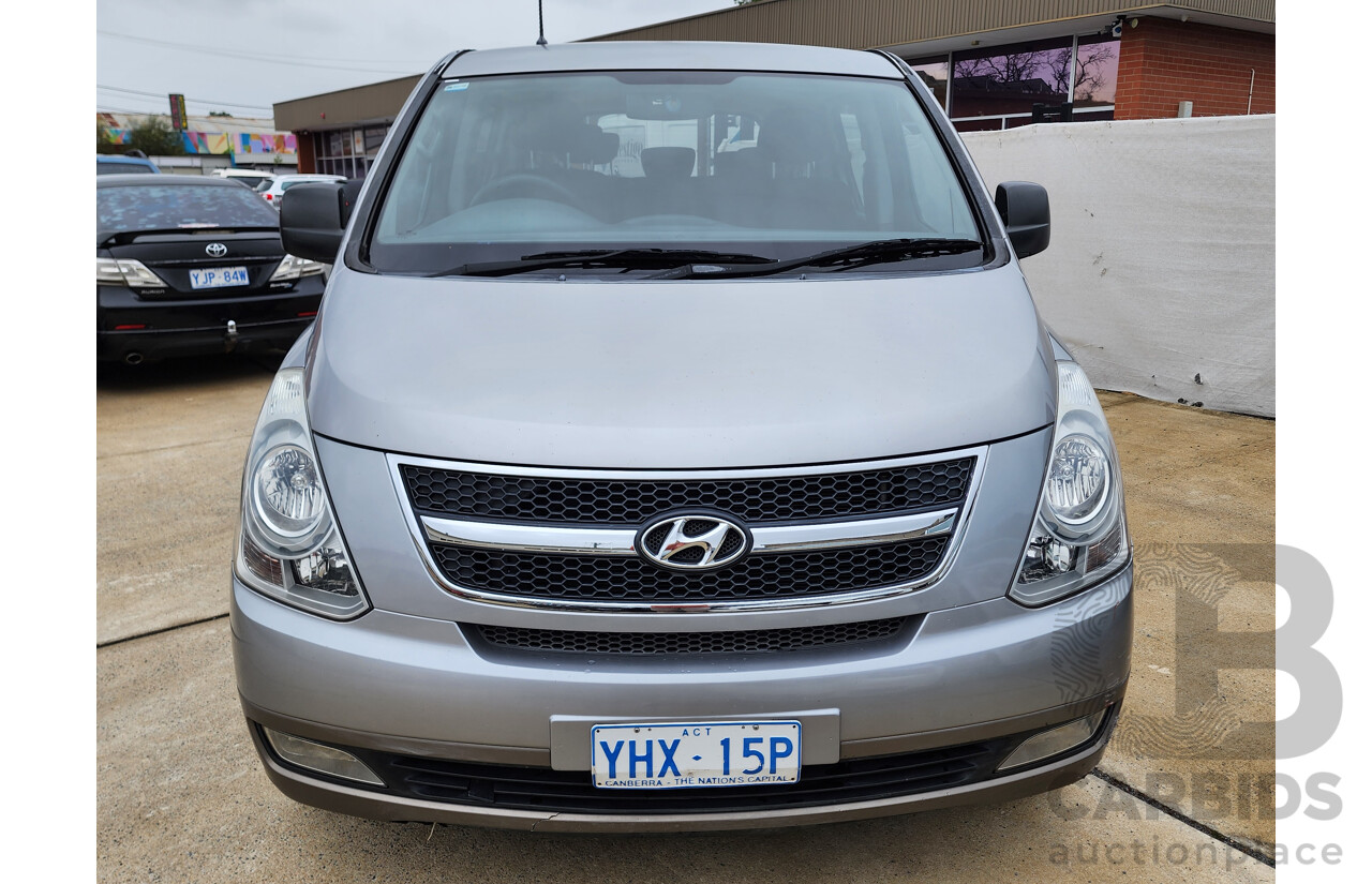 4/2012 Hyundai Imax TQ MY11 4d Wagon Grey 2.5L