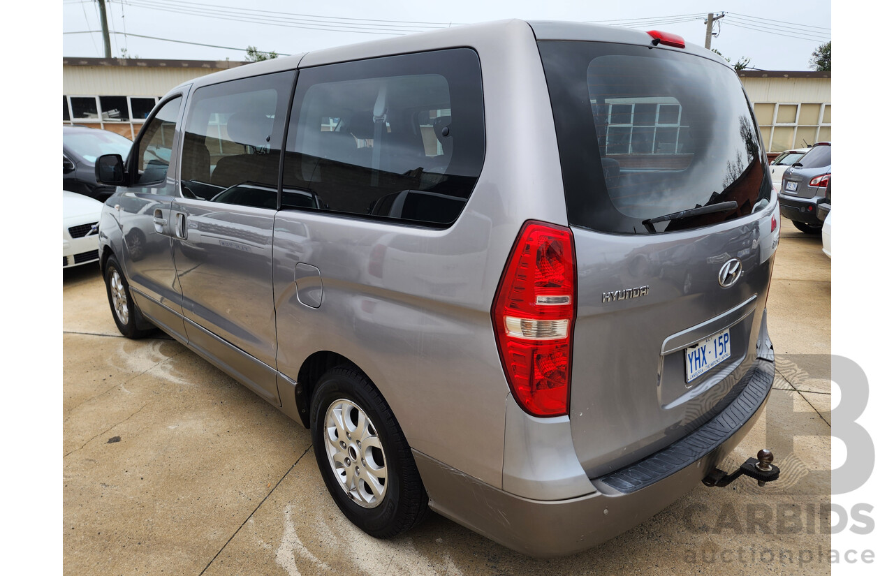 4/2012 Hyundai Imax TQ MY11 4d Wagon Grey 2.5L