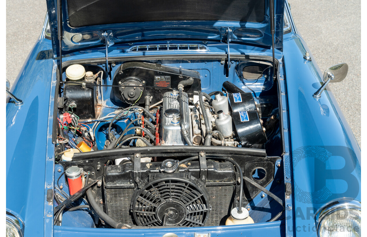 1/1968 M.G. MGB GT 2d Coupe Mineral Blue 1.8L