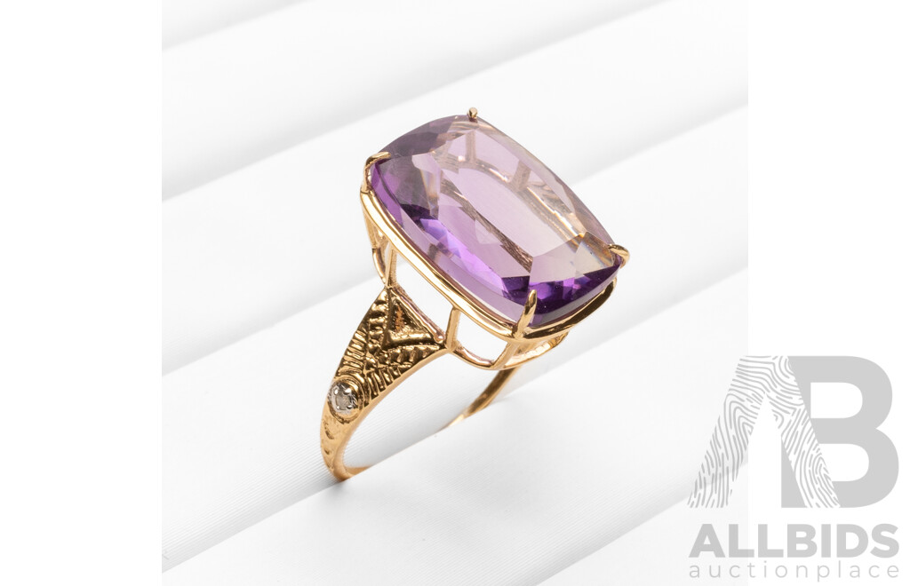 14ct Yellow Gold Natural Amethyst & Diamond Ring with Valuation - Size L