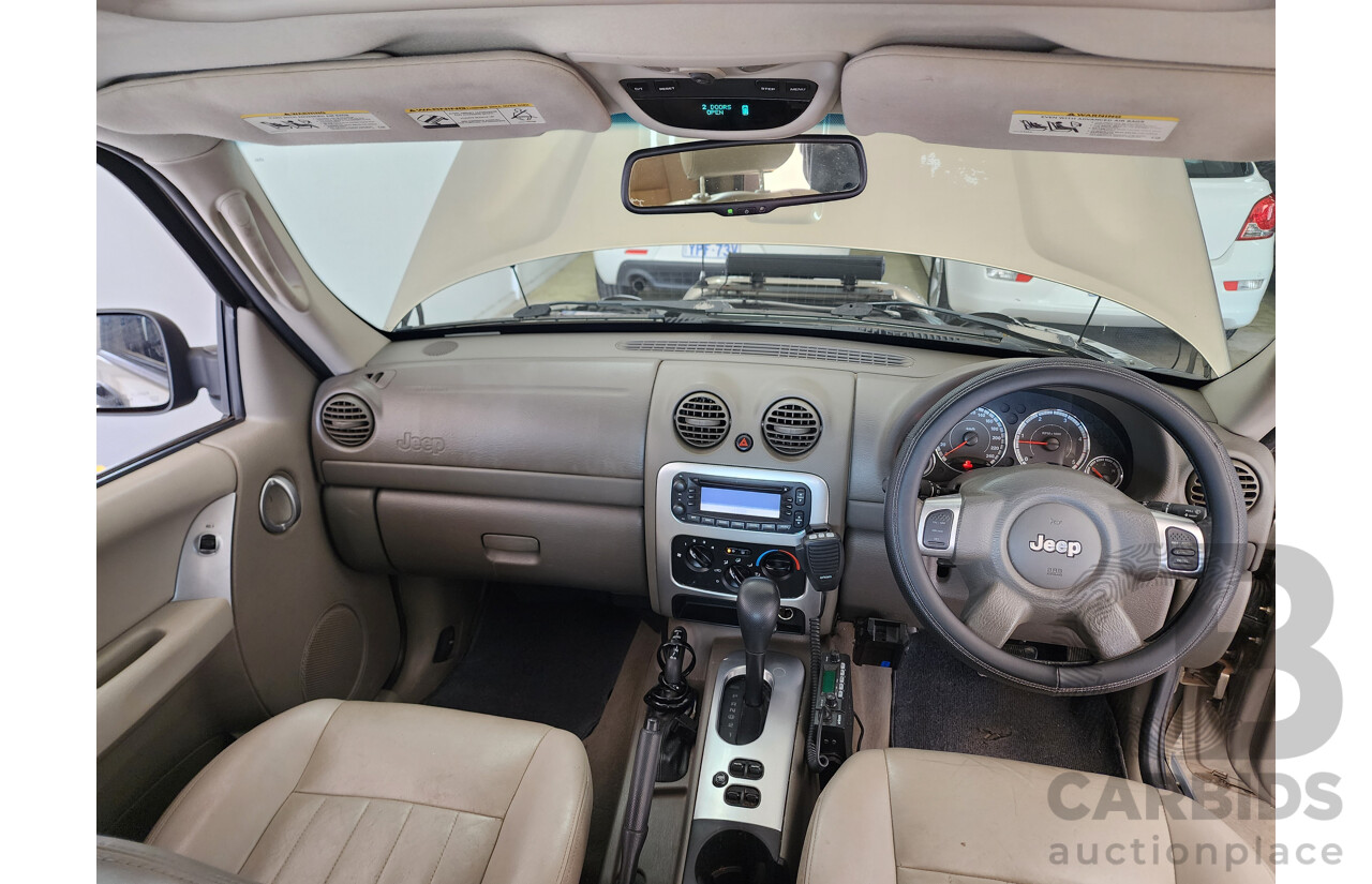 2/2007 Jeep Cherokee Limited (4x4) KJ MY05 UPGRADE II 4d Wagon Gold 2.8L