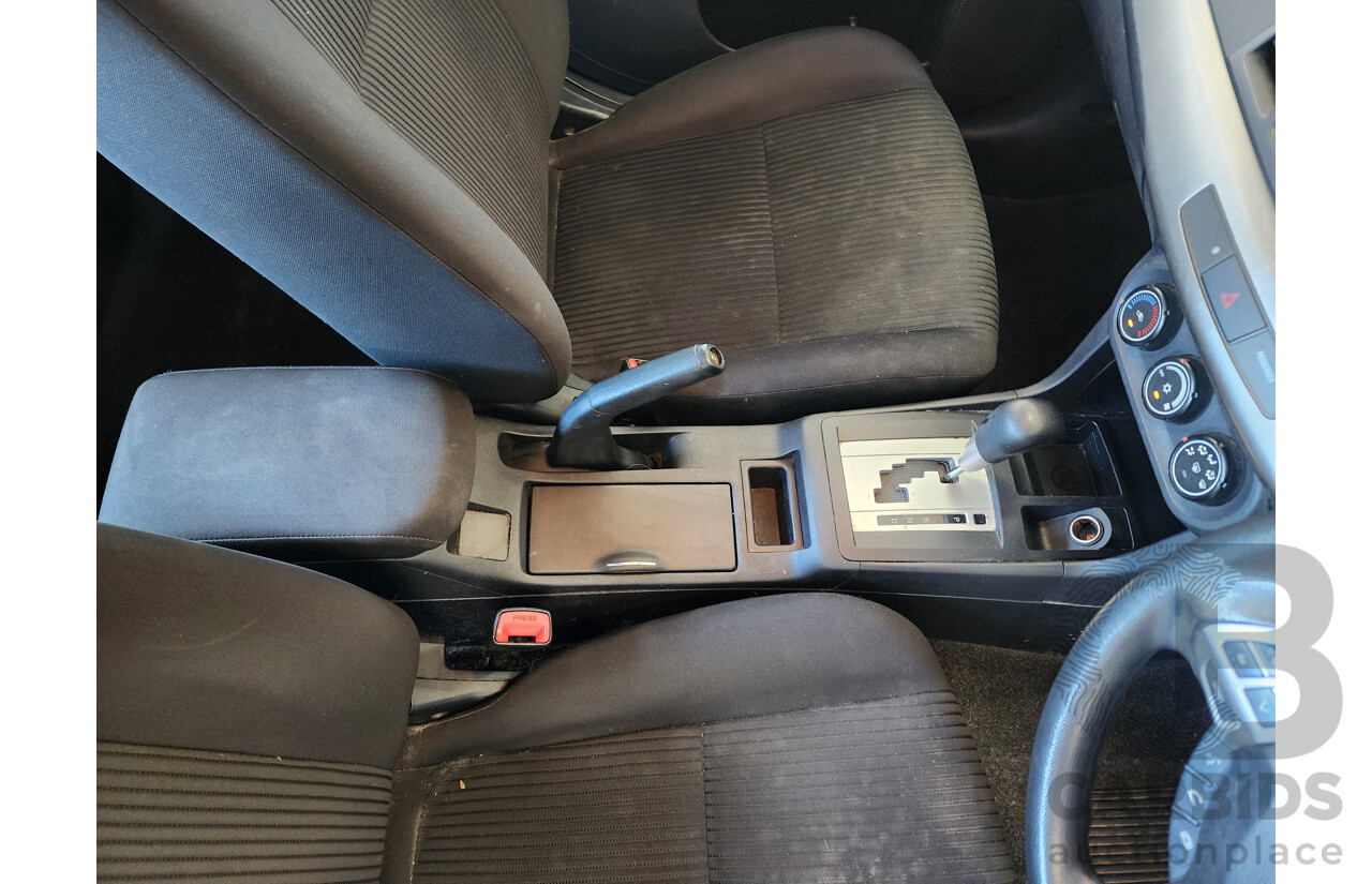 12/2013 Mitsubishi Lancer ES CJ MY14 4d Sedan Grey 2.0L