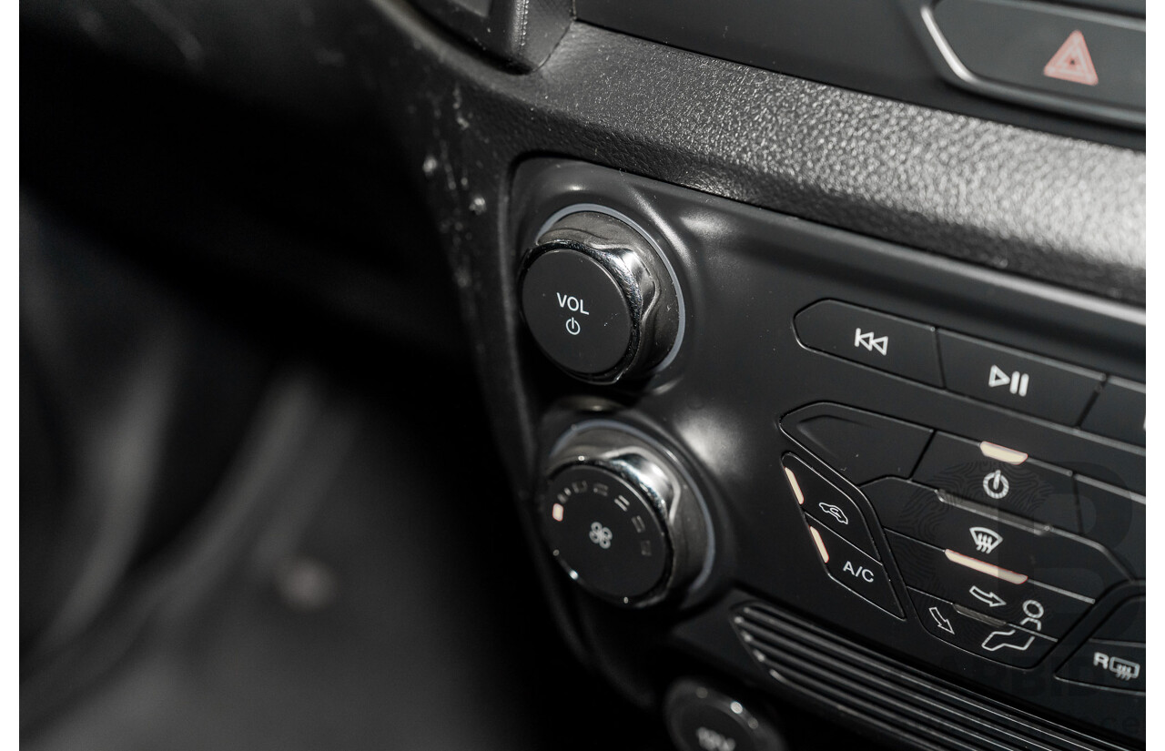 09/2016 Ford Ranger XL 3.2 (4x4) 4x4 PX MKII MY17 C/Chas Frozen White Turbo Diesel 3.2L