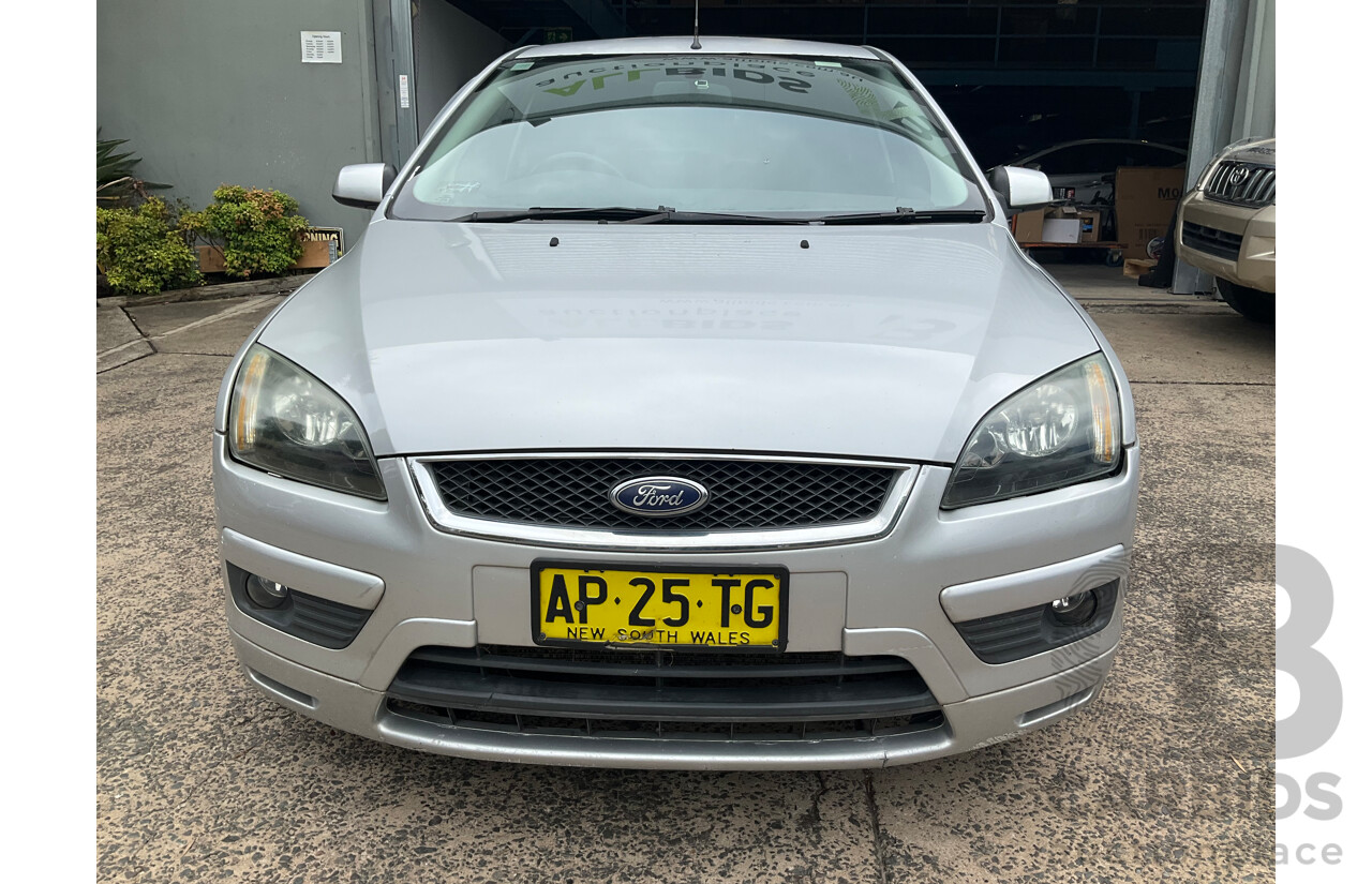 3/2007 Ford Focus Zetec LS 5d Hatchback Pure Silver Metallic 2.0L