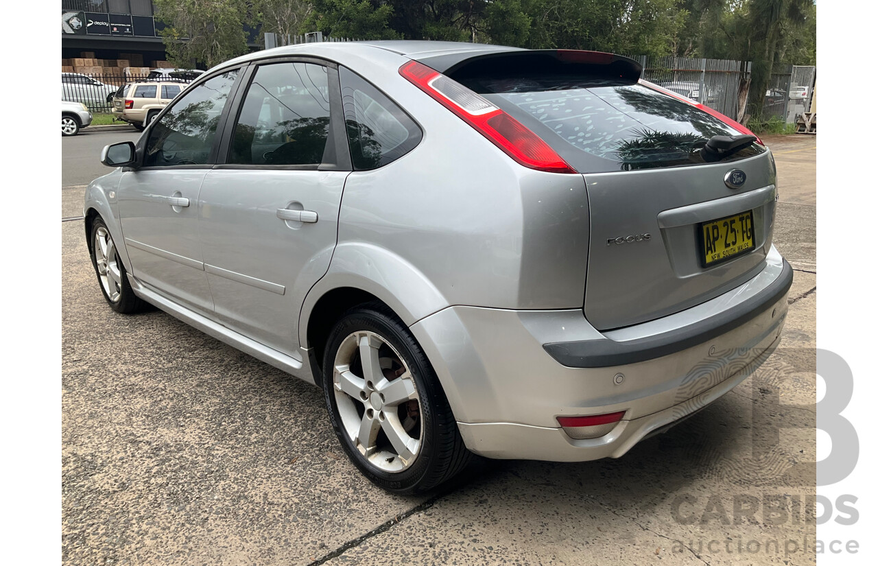 3/2007 Ford Focus Zetec LS 5d Hatchback Pure Silver Metallic 2.0L