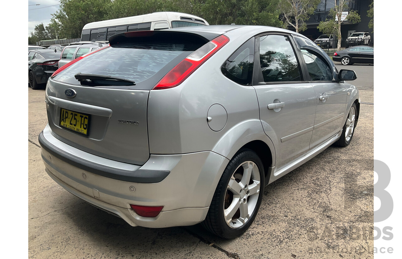 3/2007 Ford Focus Zetec LS 5d Hatchback Pure Silver Metallic 2.0L