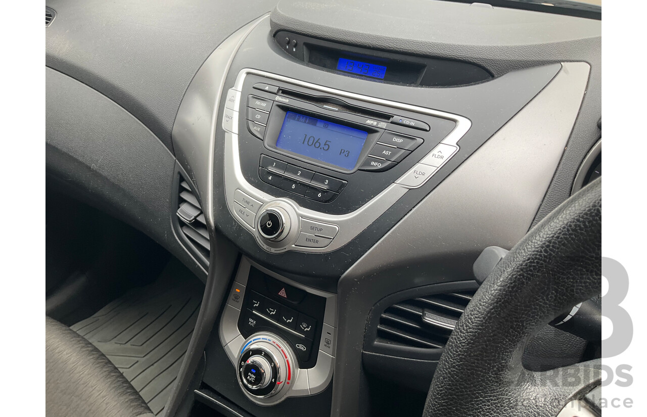 9/2011 Hyundai Elantra Active MD 4d Sedan Shimmering Silver Metallic 1.8L