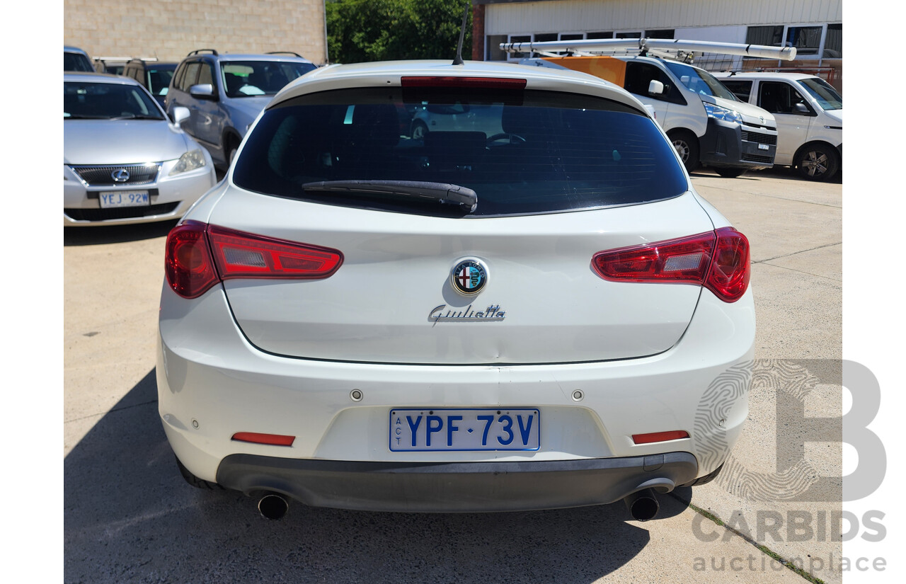 5/2012 Alfa Romeo Giulietta 2.0 Jtd-M  5d Hatchback White 2.0L