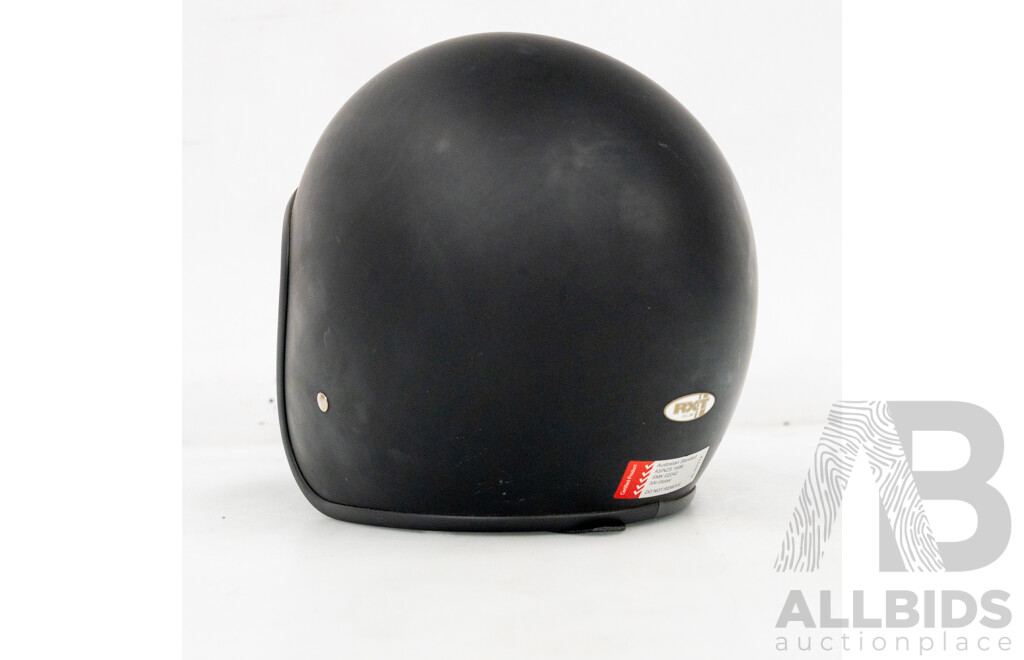 RXT Matte Black Motorcycle Helmet Size: M