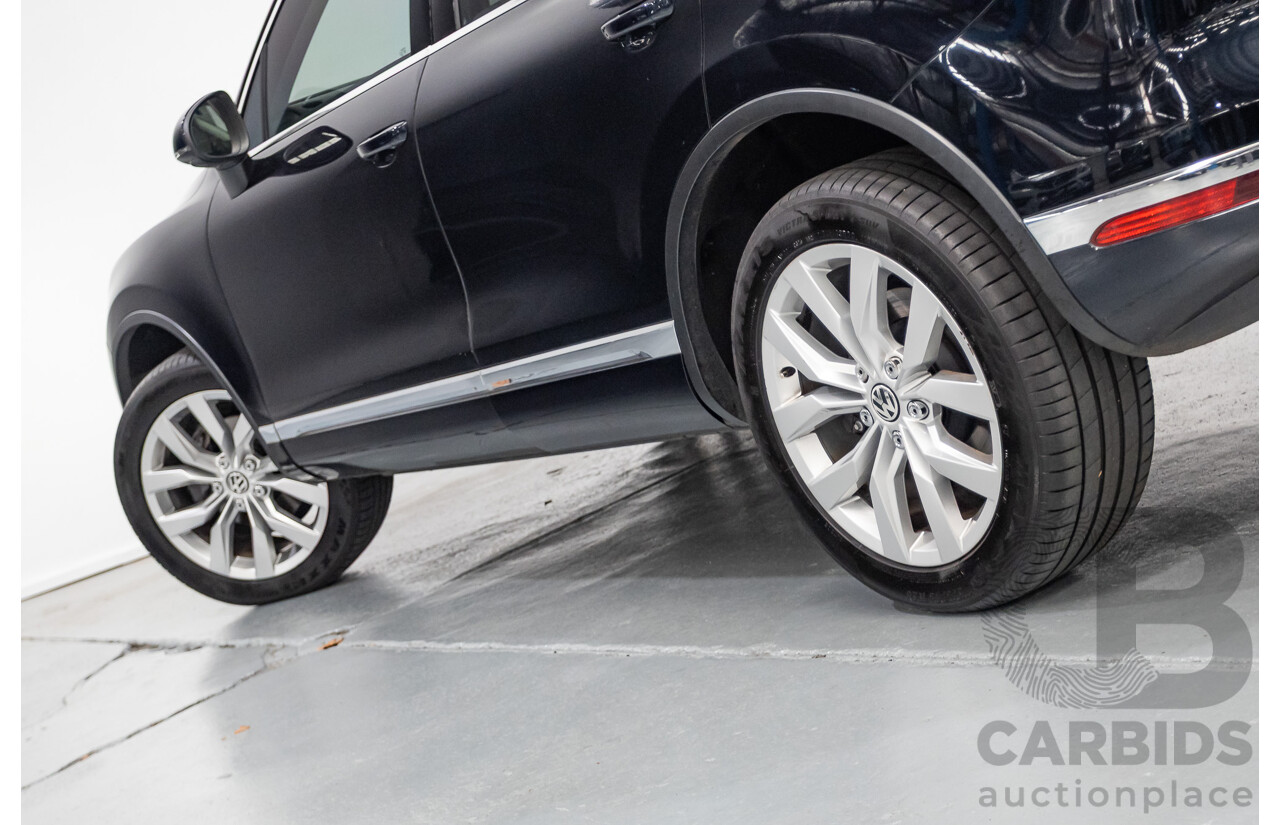 6/2016 Volkswagen Touareg V6 TDI (AWD) 7P MY16 4D Wagon Moonlight Blue Pearlescent Diesel V6 (180kW) 3.0L