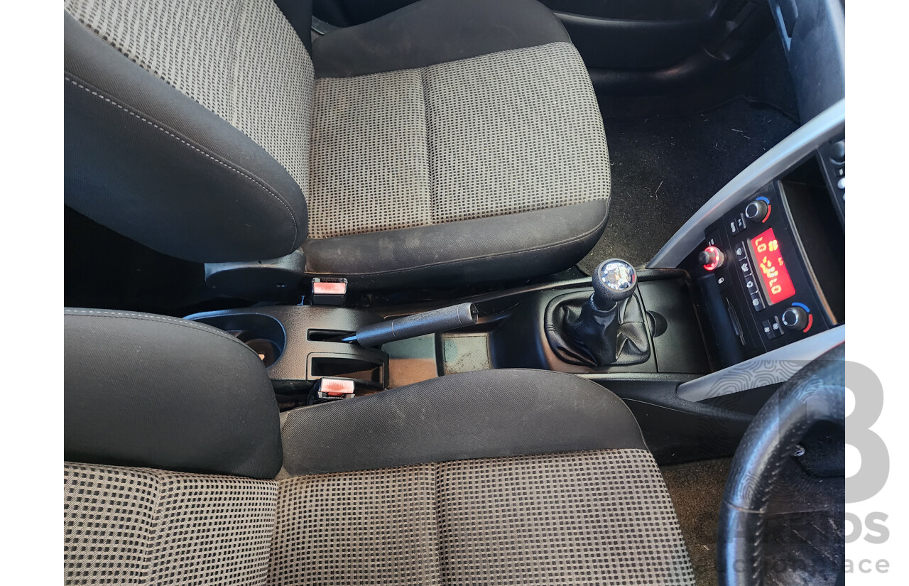 6/2010 Peugeot 207 XT HDi MY10 5d Hatchback White 1.6L