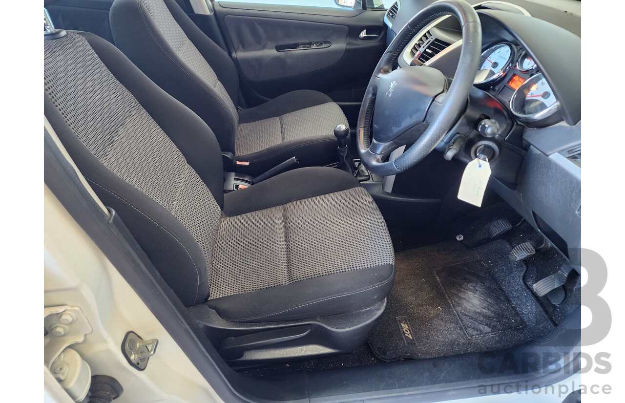 6/2010 Peugeot 207 XT HDi MY10 5d Hatchback White 1.6L