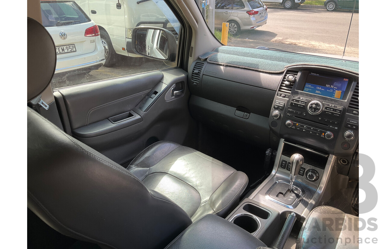 8/2011 Nissan Navara ST-X 550 (4x4) D40 7sp Dual Cab Utility Silver Turbo Diesel V6 3.0L