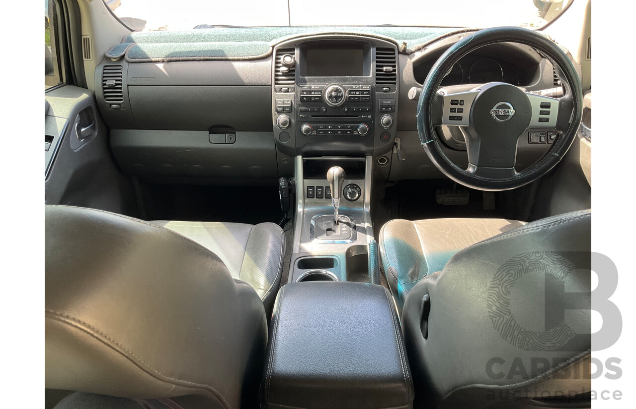 8/2011 Nissan Navara ST-X 550 (4x4) D40 7sp Dual Cab Utility Silver Turbo Diesel V6 3.0L