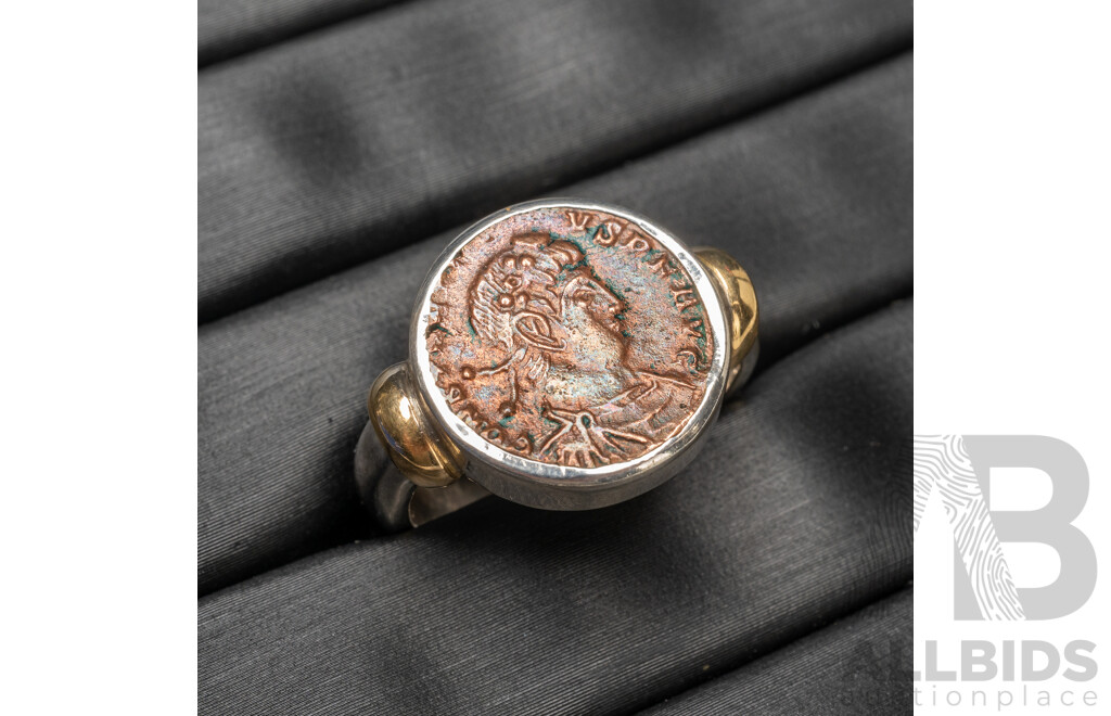 925 Sterling Silver & 18ct Yellow Gold Signet with Copper Roman Coin - Size J