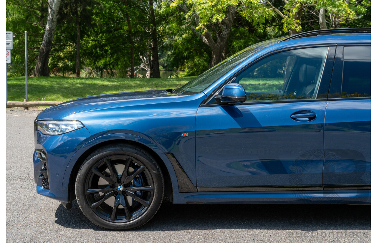 08/2020 BMW X7 M50i (AWD) G07 4d Wagon Phytonic Blue Metallic Twin Turbo V8 4.4L - 7 Seater