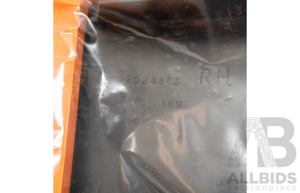 NOS Genuine Holden VN/VP Wagon Right Hand Side Rear Bumper Corner - Black