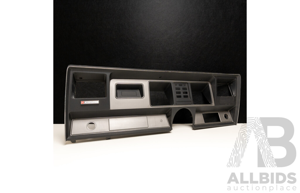 NOS Vintage Holden HJ/HX/HZ Dash Fascia