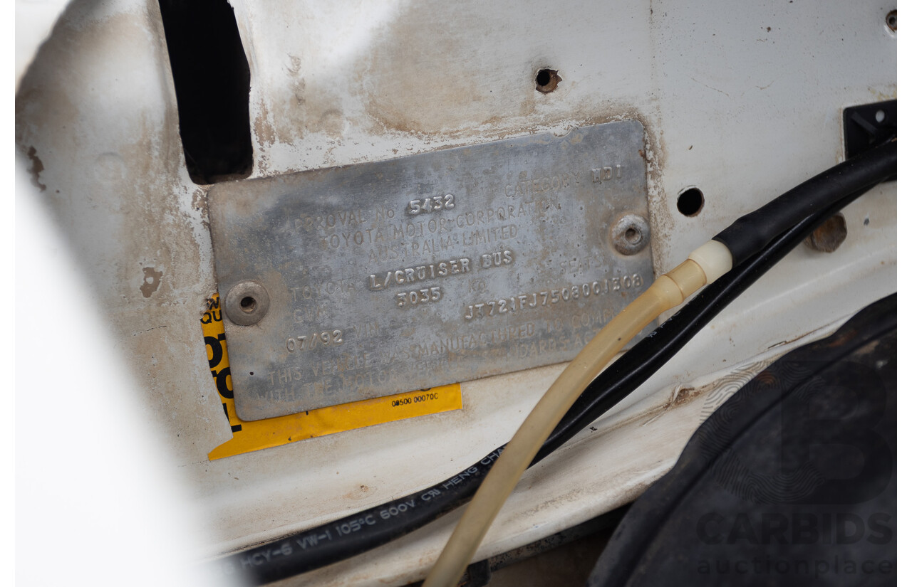 7/1992 Toyota Landcruiser Troopcarrier (4x4)  FJ75RV 2d Wagon White 4.0L