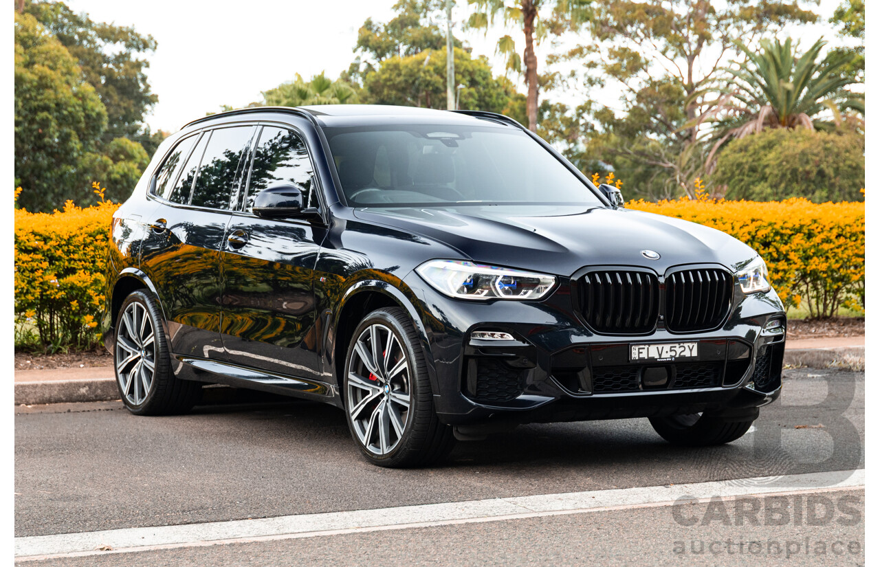 02/2021 Bmw X5 M50i (AWD) G05 MY21 4d Wagon Carbon Black Metallic Twin Turbo V8 4.4L