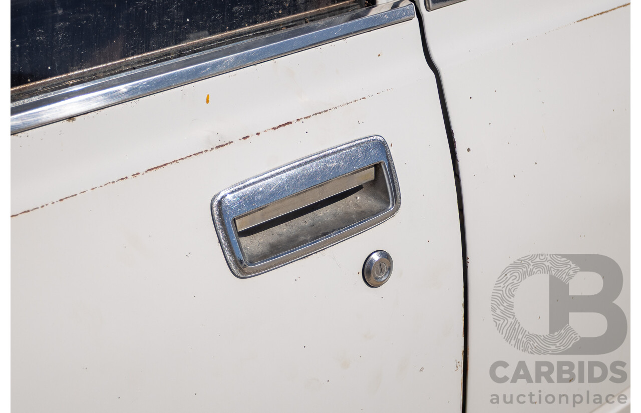 11/1971 Toyota Crown SE MS65 4d Sedan White 2.6L