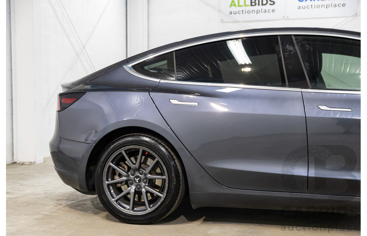 05/2020 Tesla Model 3 E1RB Standard Range (RWD) MY20 5D Sedan Midnight Silver Metallic Electric EV - 190kW