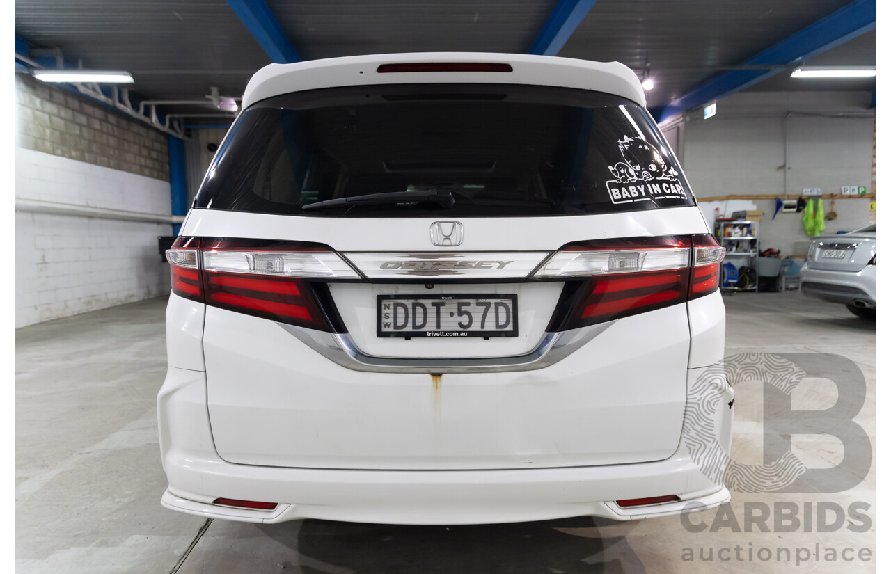 03/2016 Honda Odyssey VTi-L (FWD) RC MY16 7 Seats 4d Wagon White Diamond Pearl 2.4L