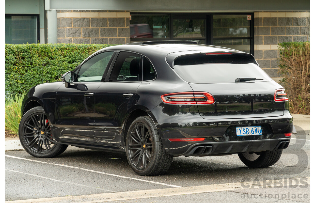 07/2016 Porsche Macan Turbo (AWD) MY16 4d Wagon Jet Black Metallic Twin Turbo V6 3.6L