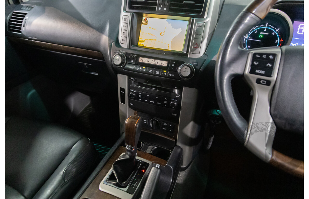 10/2009 Toyota Landcruiser Prado Kakadu (4x4) KDJ150R 4d Wagon Graphite Grey Turbo Diesel 3.0L