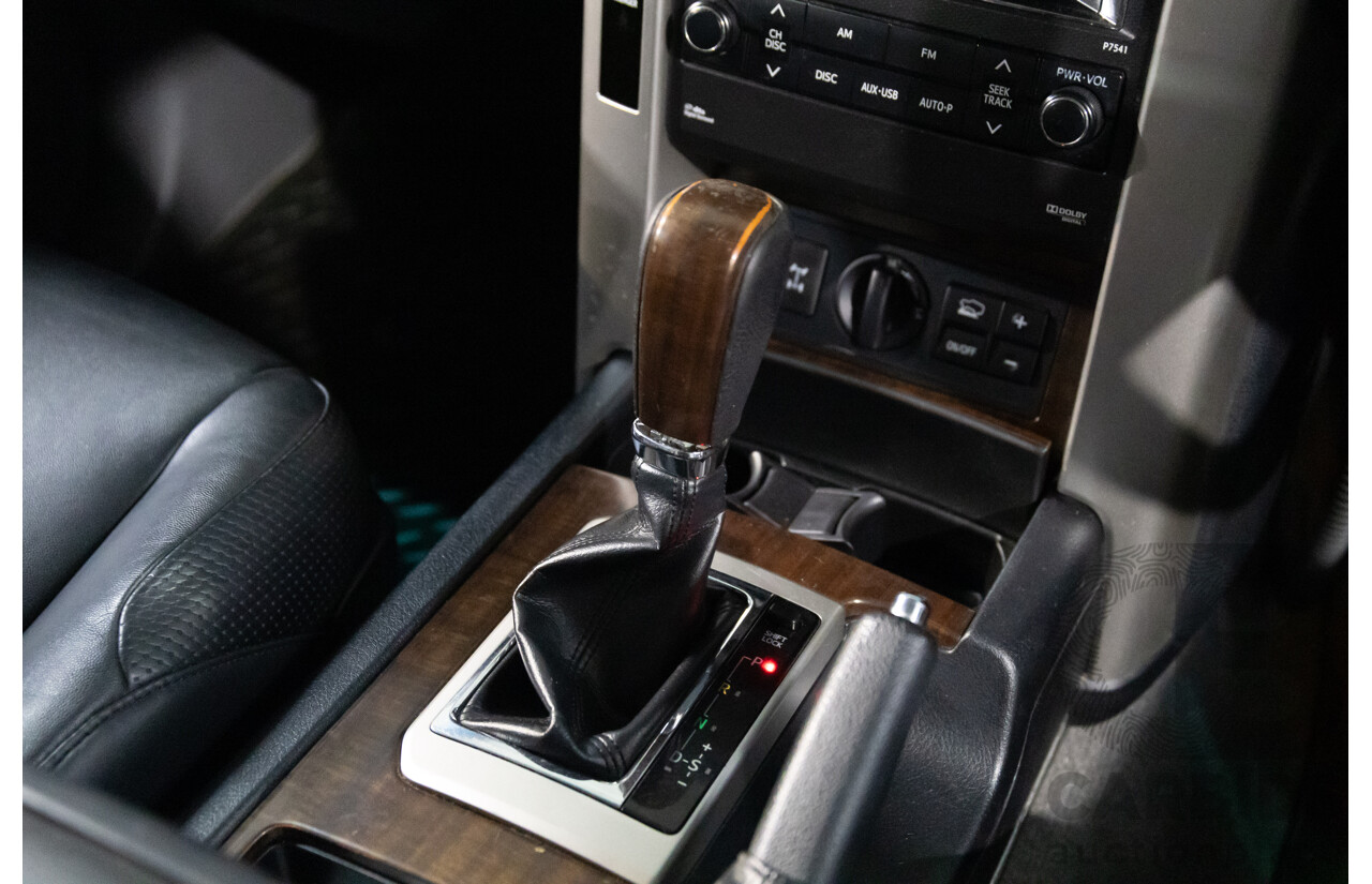 10/2009 Toyota Landcruiser Prado Kakadu (4x4) KDJ150R 4d Wagon Graphite Grey Turbo Diesel 3.0L