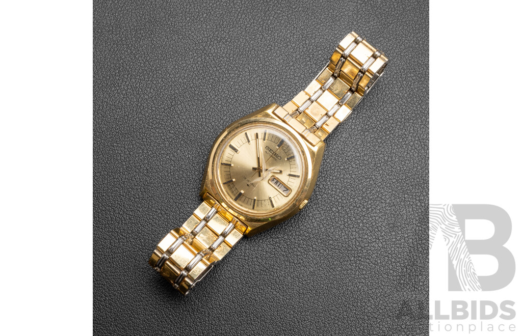 Vintage Men's Seiko Automatic Watch - 7006-7070